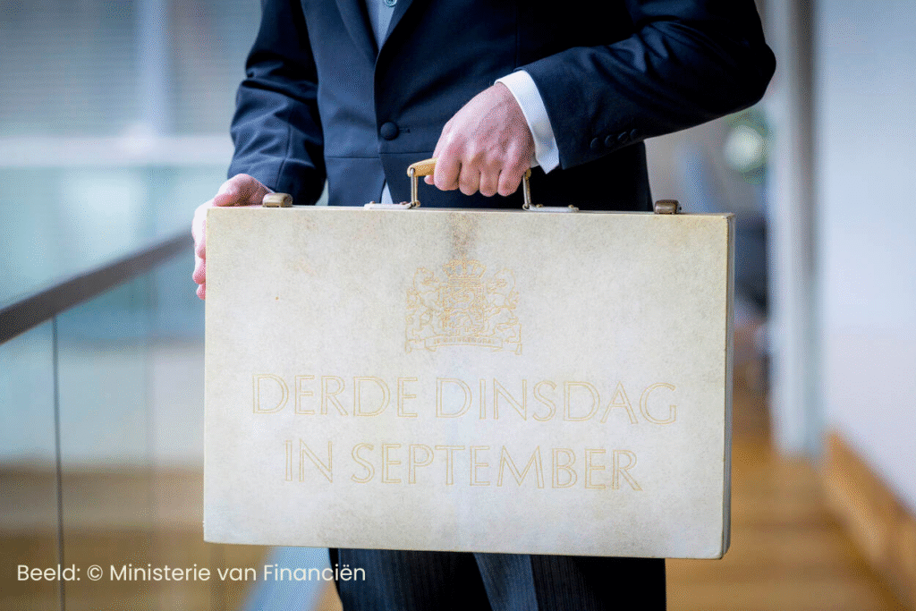 Afbeelding koffer met bronvermelding